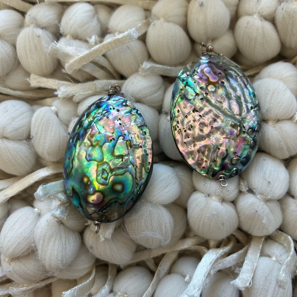 Large Shell oval earrings. - Picture 4 of 8